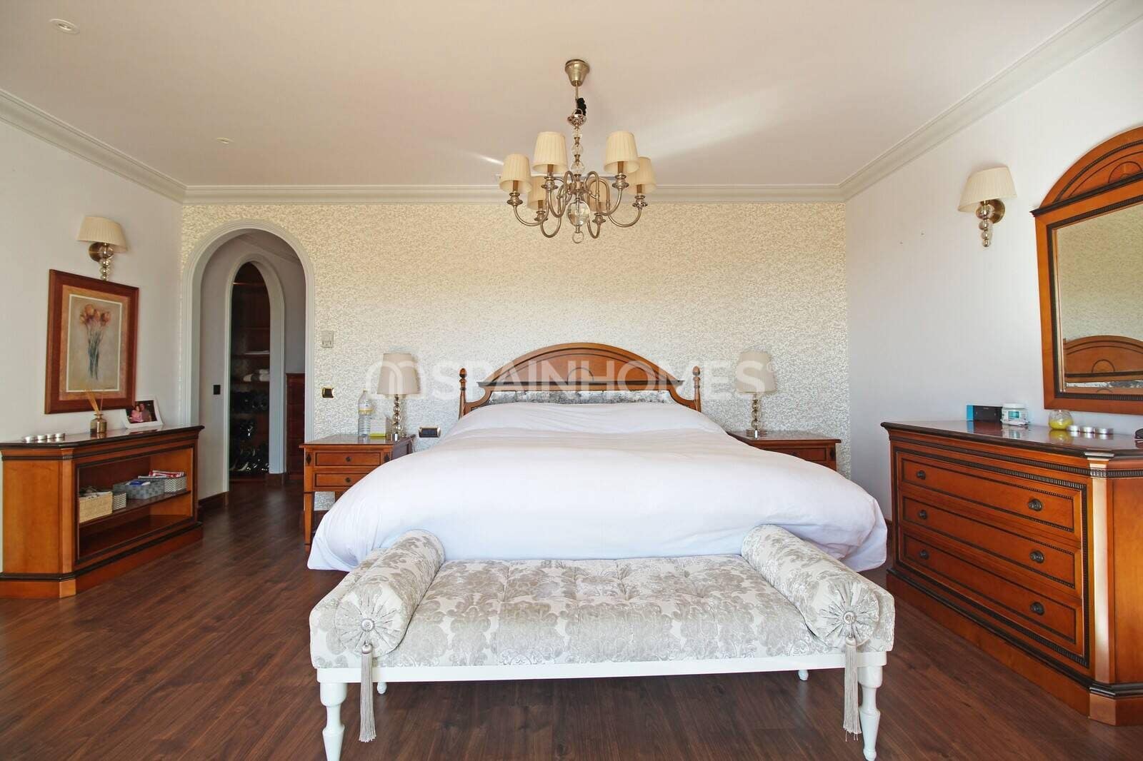 Chalet en Benahavís en venta con piscina garaje - 13.950.000 € (Ref: 9485035)