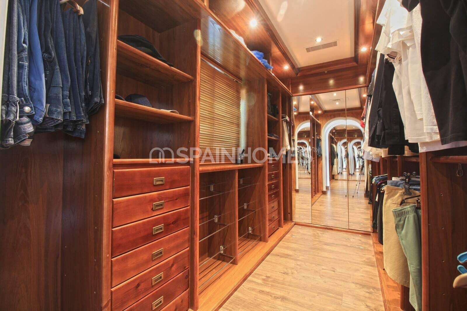 Chalet en Benahavís en venta con piscina garaje - 13.950.000 € (Ref: 9485035)