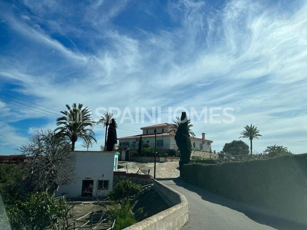 6 bedroom Villa for sale in La Capellania with pool - € 1,545,000 (Ref: 9485036)