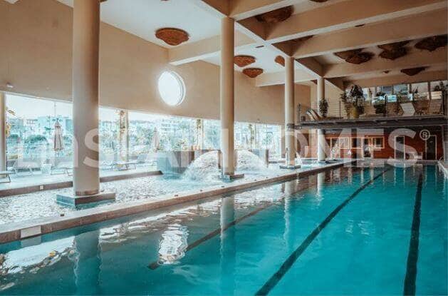 2 bedroom Flat for sale in Fuengirola with pool - € 775,000 (Ref: 9735167)