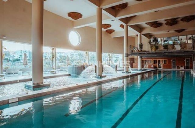 2 soverom Leilighet til salgs i El Higuerón, Fuengirola med svømmebasseng garasje - € 745 000 (Ref: 9735167)