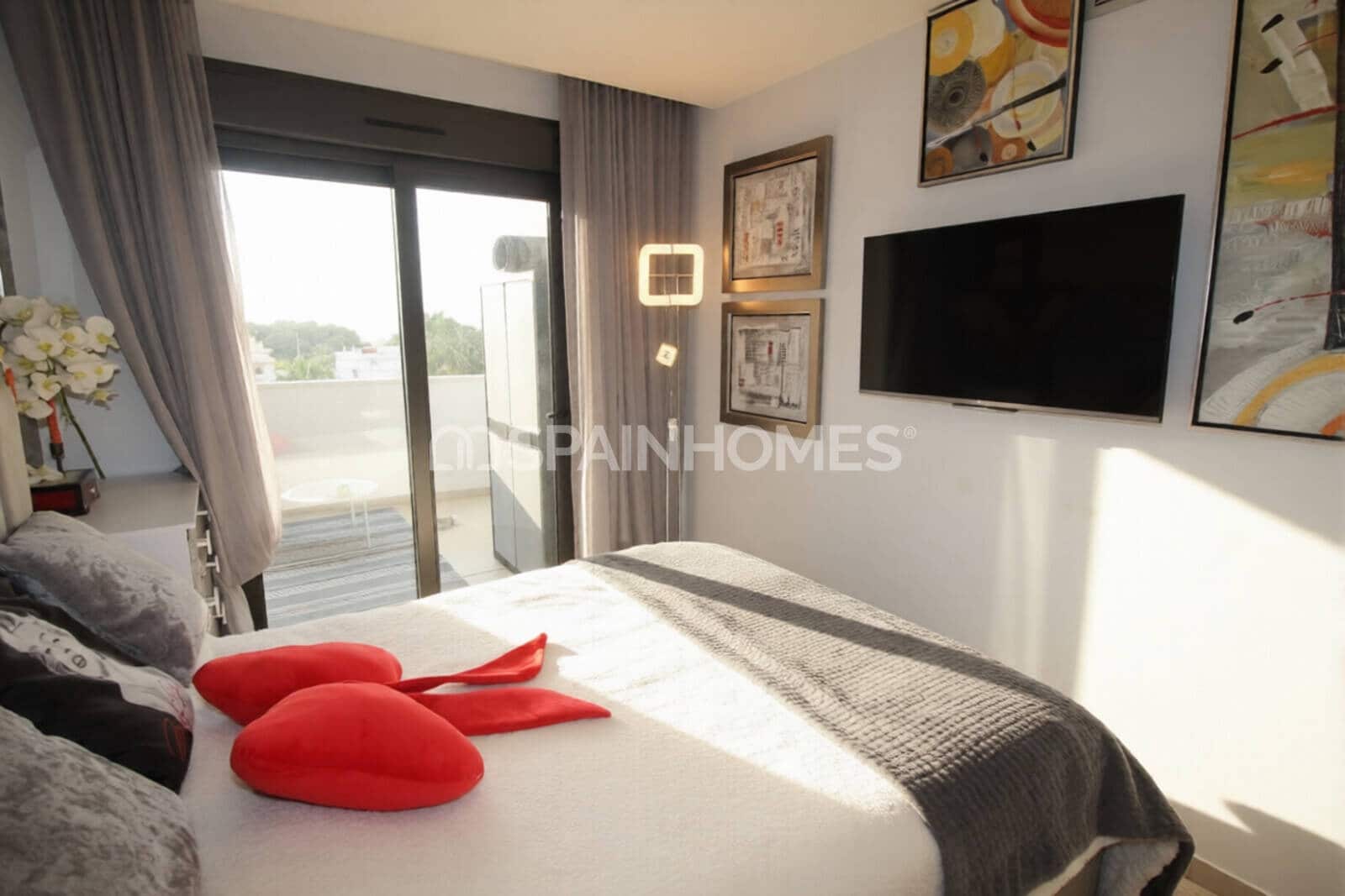 3 bedroom Flat for sale in Los Dolses with pool - € 639,000 (Ref: 9735168)