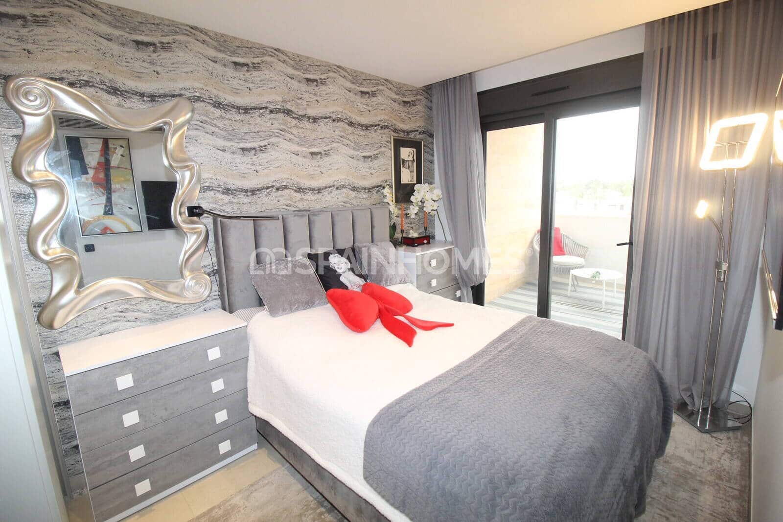 3 bedroom Flat for sale in Los Dolses with pool - € 639,000 (Ref: 9735168)