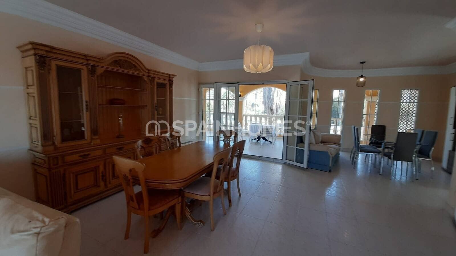 3 bedroom Villa for sale in La Manga del Mar Menor with pool - € 780,000 (Ref: 9735169)