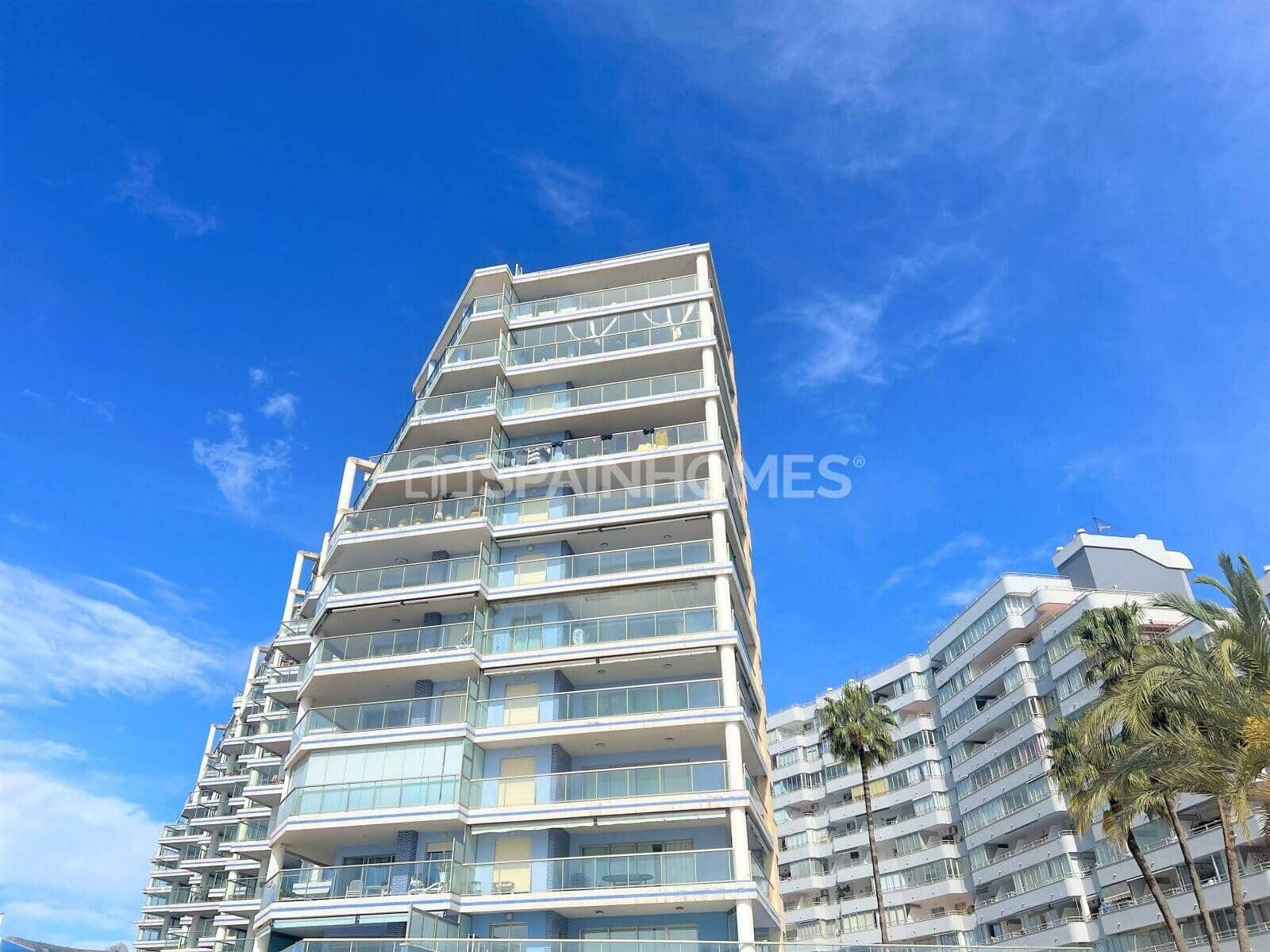 3 bedroom Flat for sale in Calpe / Calp with pool - € 899,000 (Ref: 9735170)
