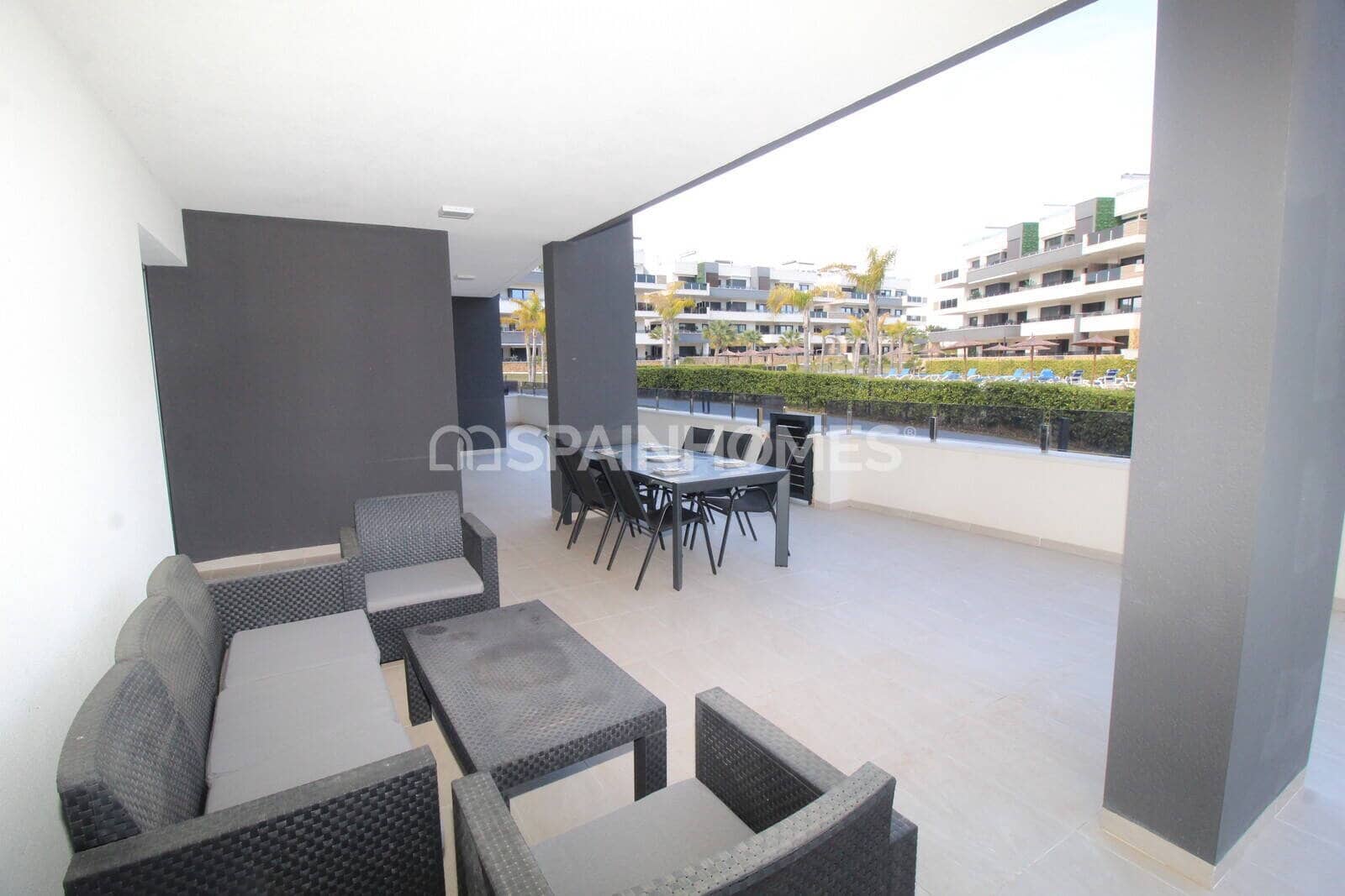 3 bedroom Flat for sale in Playa Flamenca with pool - € 590,000 (Ref: 9735172)