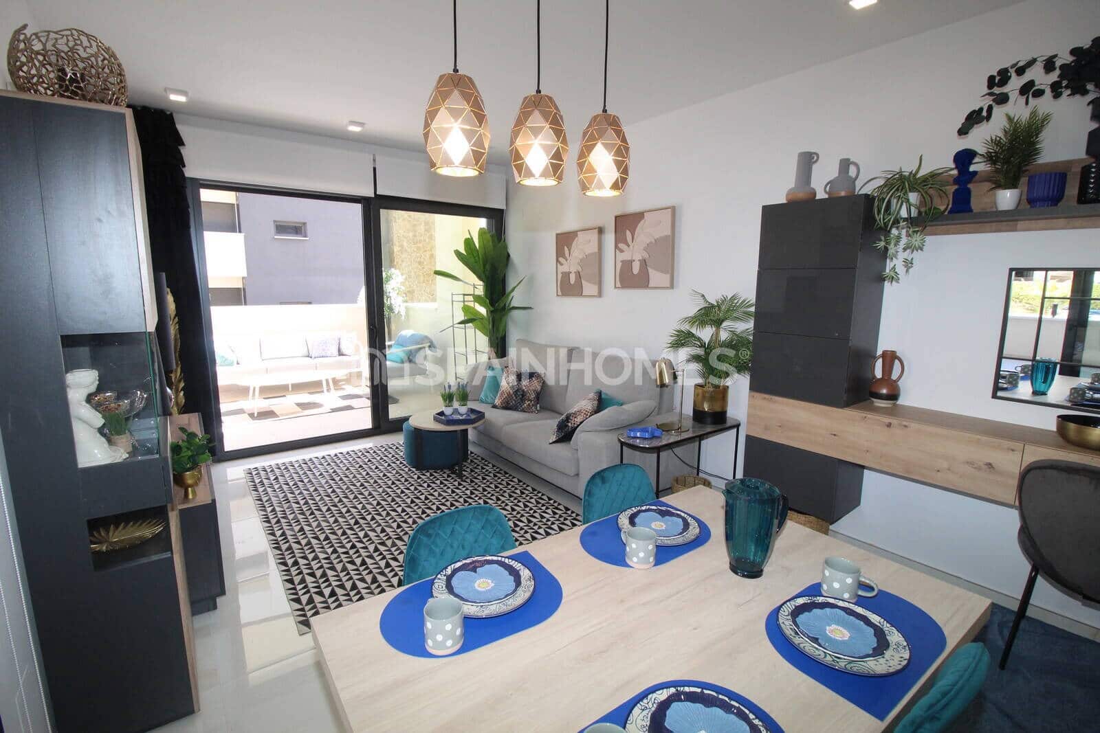 3 bedroom Flat for sale in Playa Flamenca with pool - € 590,000 (Ref: 9735172)