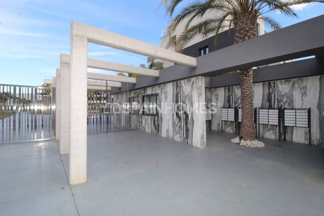 3 bedroom Flat for sale in Playa Flamenca, Orihuela with pool garage - € 590,000 (Ref: 9735172)