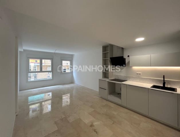 2 Zimmer Wohnung zu verkaufen in Carolinas Altas, Alicante / Alacant Stadt - 235.000 € (Ref: 9735173)