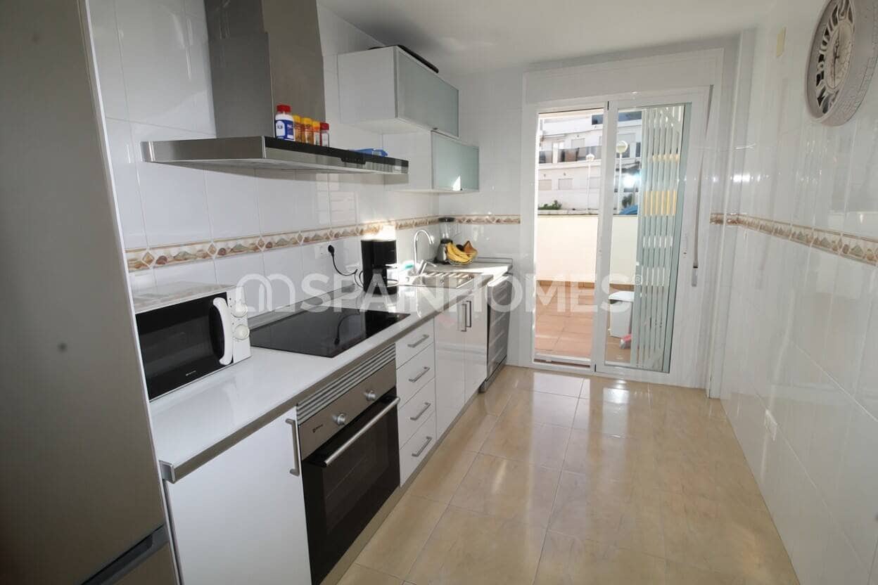 3 bedroom Flat for sale in Gran Alacant with pool - € 285,000 (Ref: 9735175)