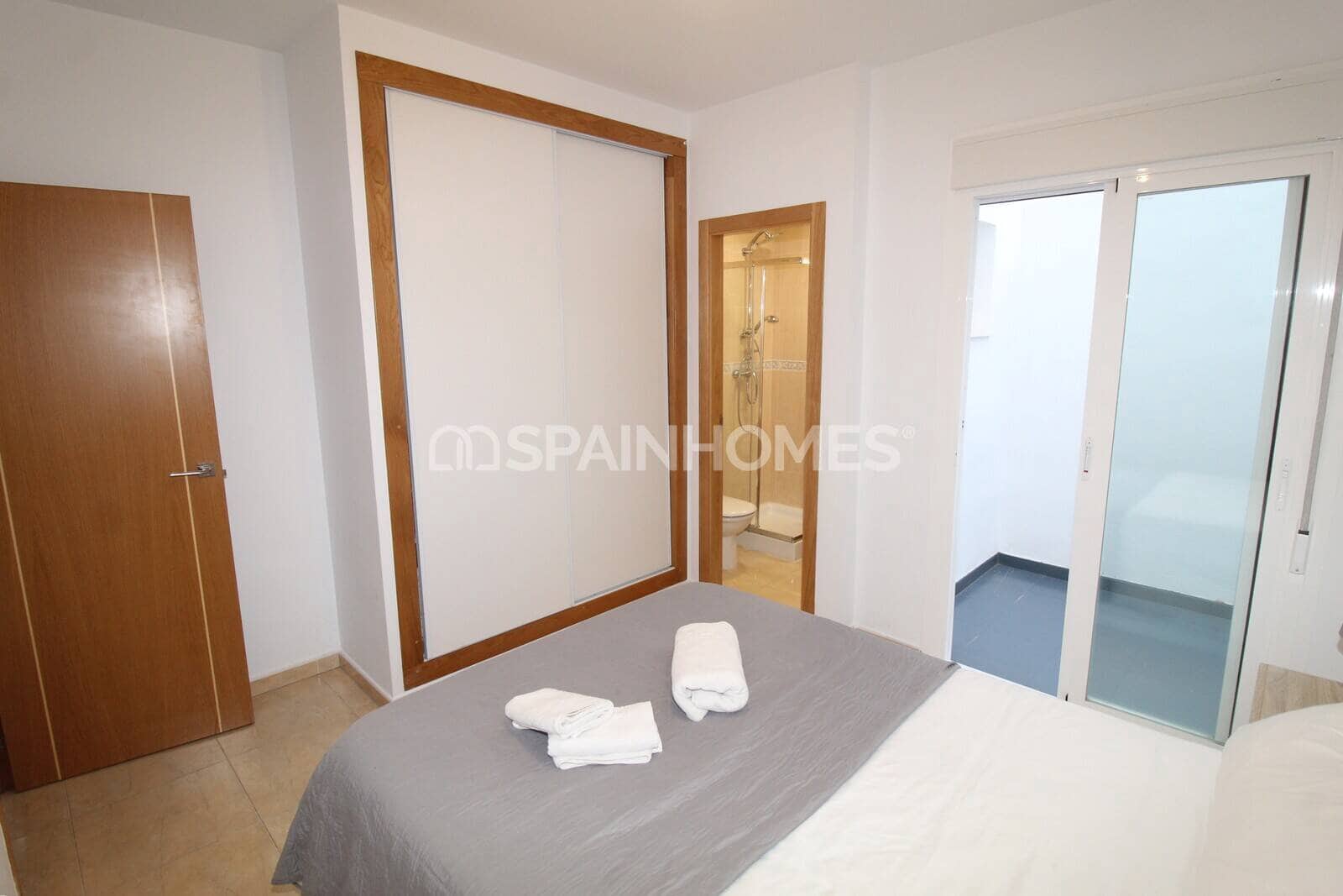 3 bedroom Flat for sale in Gran Alacant with pool - € 285,000 (Ref: 9735175)