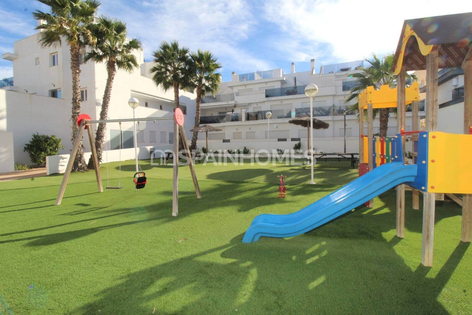 3 bedroom Flat for sale in Gran Alacant with pool - € 285,000 (Ref: 9735175)