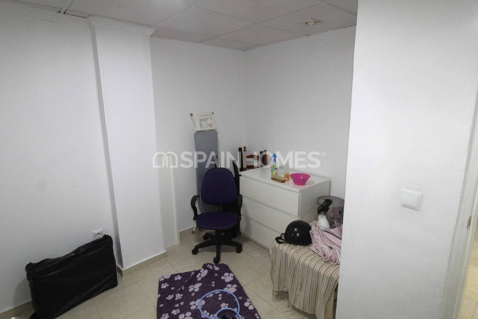 3 bedroom Flat for sale in La Zenia with pool - € 200,000 (Ref: 9735176)