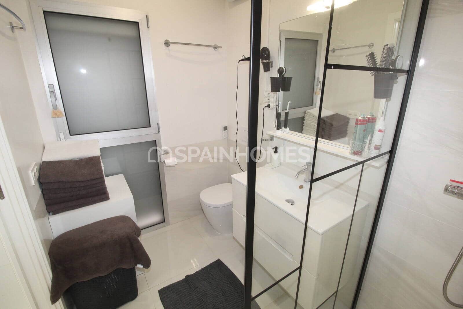 3 bedroom Flat for sale in La Zenia with pool - € 315,000 (Ref: 9735179)