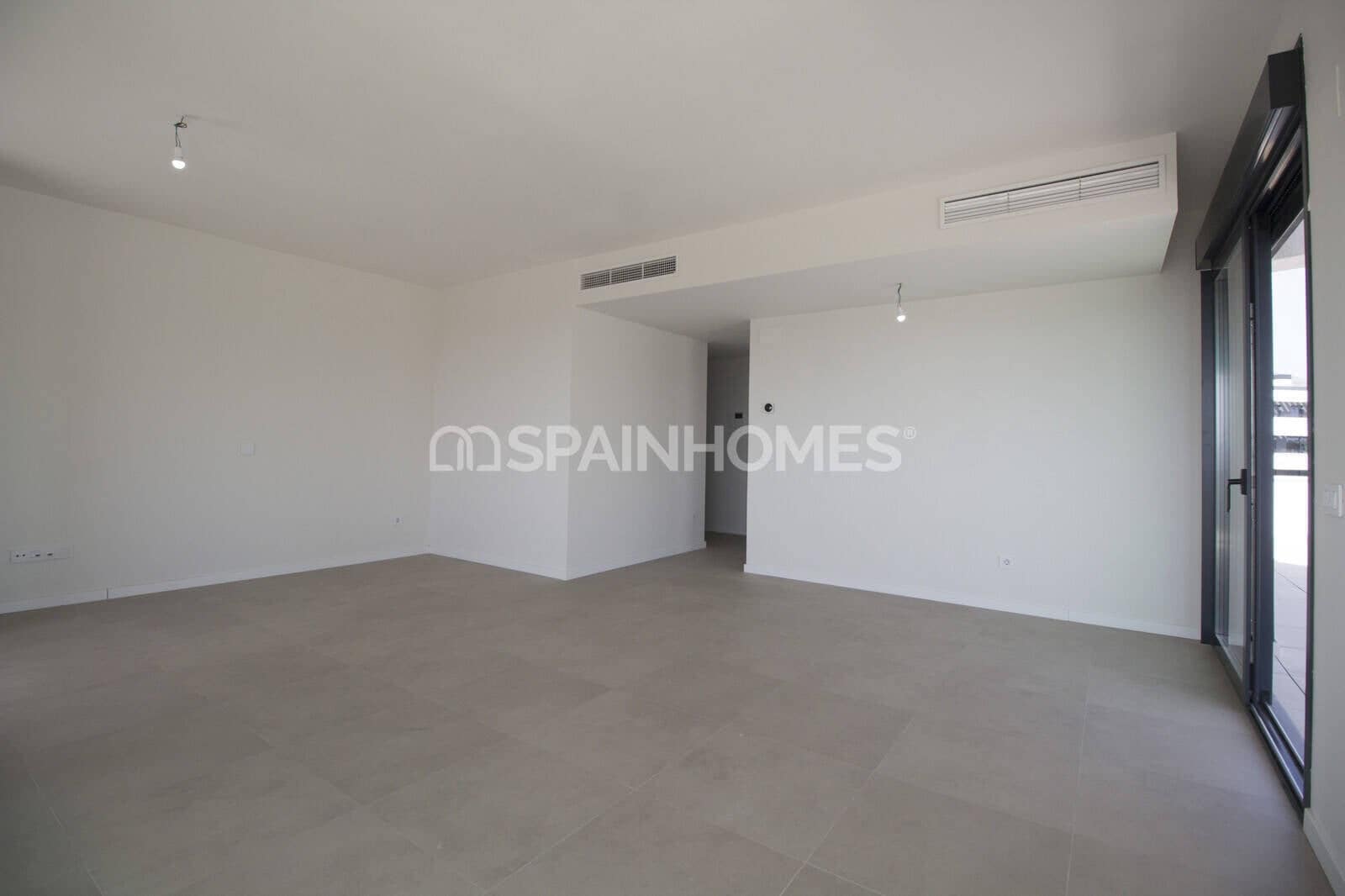 4 bedroom Flat for sale in Torremolinos with pool - € 1,450,000 (Ref: 9735186)