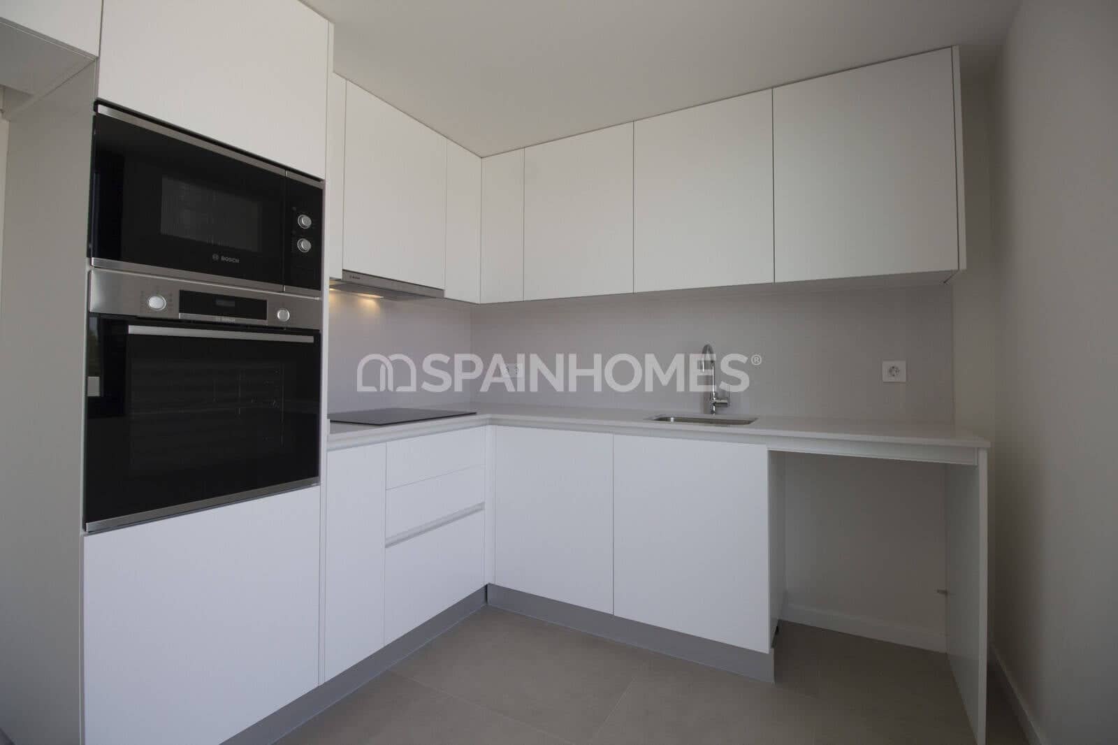 4 bedroom Flat for sale in Torremolinos with pool - € 1,450,000 (Ref: 9735186)