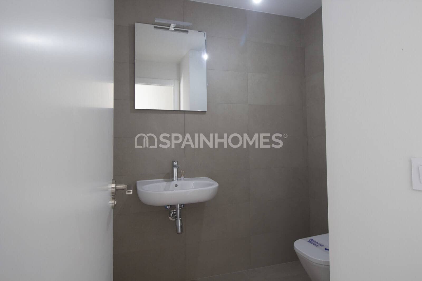 4 bedroom Flat for sale in Torremolinos with pool - € 1,450,000 (Ref: 9735186)