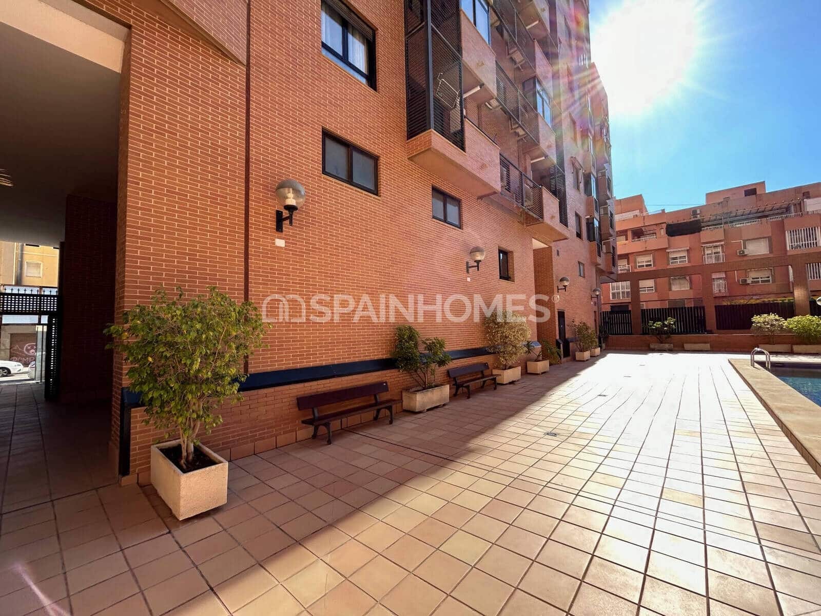 1 chambre Appartement à vendre à Alicante ville avec piscine - 250 000 € (Ref: 9735187)
