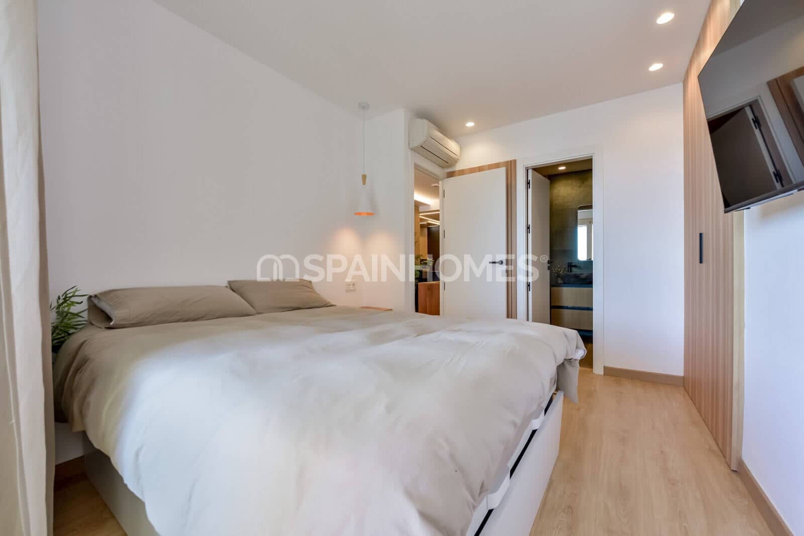 4 bedroom Flat for sale in Altea with pool - € 599,000 (Ref: 9735188)