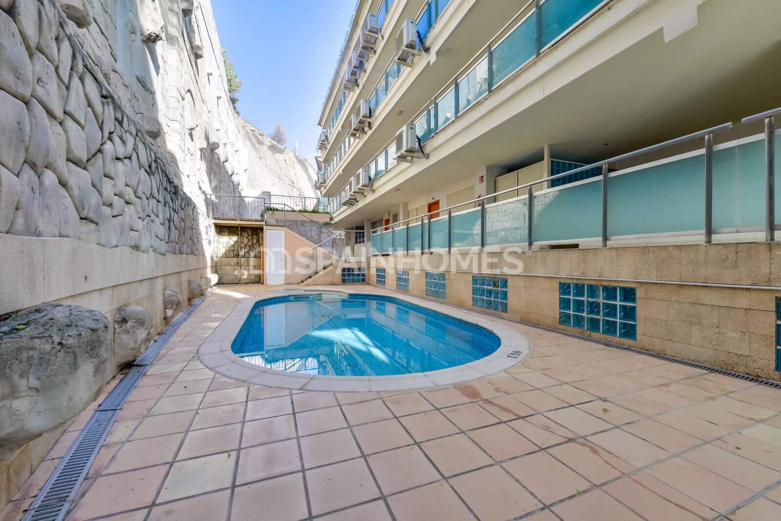 4 bedroom Flat for sale in Altea with pool - € 599,000 (Ref: 9735188)