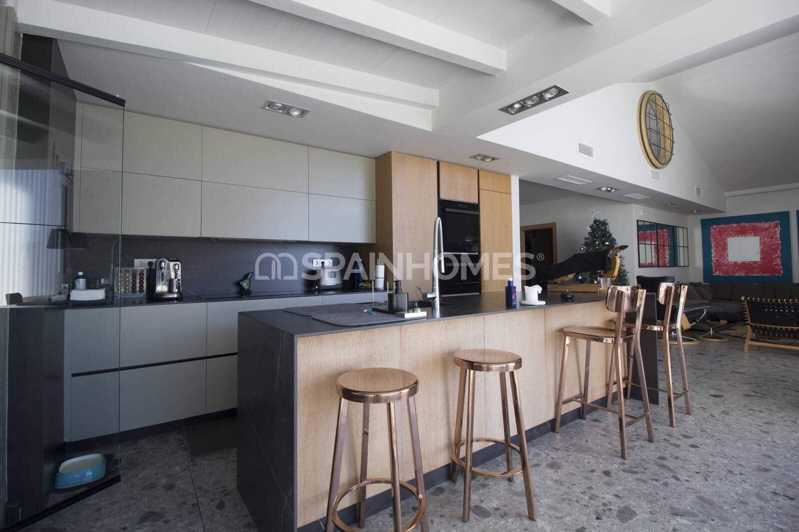 3 bedroom Villa for sale in La Capellania with pool - € 1,395,000 (Ref: 9735189)