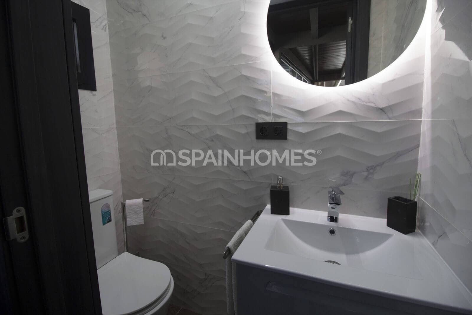 3 bedroom Villa for sale in La Capellania with pool - € 1,395,000 (Ref: 9735189)