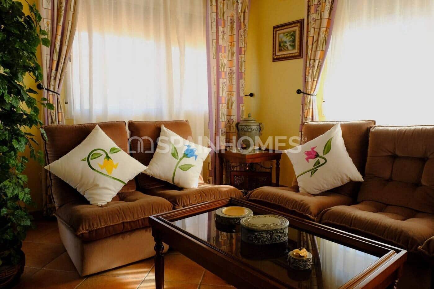 5 bedroom Villa for sale in Orihuela with pool - € 675,000 (Ref: 9735190)