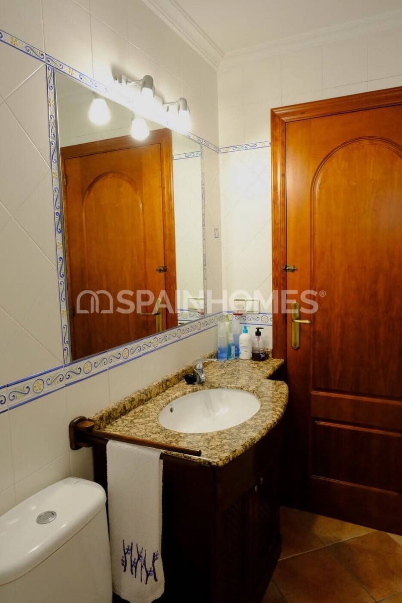 5 bedroom Villa for sale in Orihuela with pool - € 675,000 (Ref: 9735190)