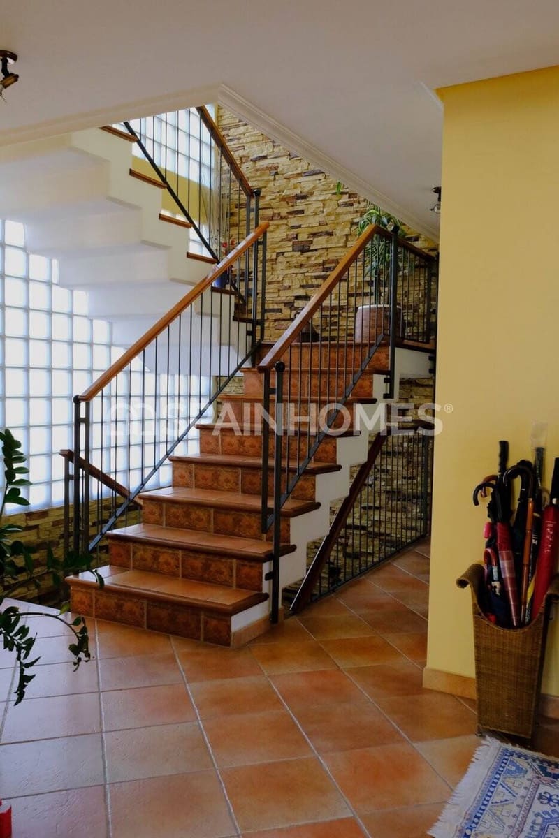 5 bedroom Villa for sale in Orihuela with pool - € 675,000 (Ref: 9735190)