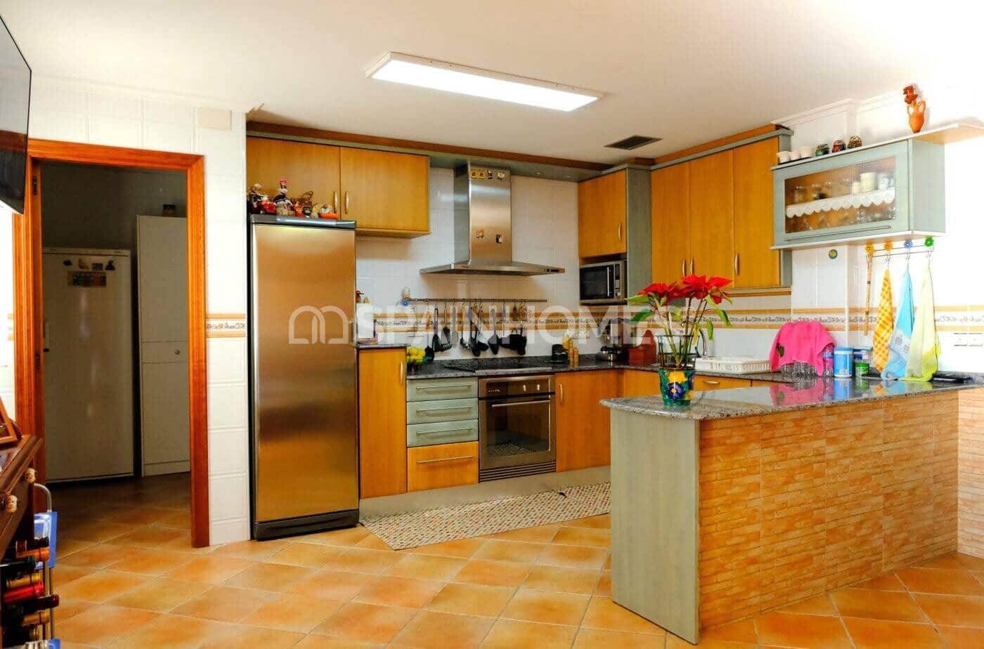 5 bedroom Villa for sale in Orihuela with pool - € 675,000 (Ref: 9735190)