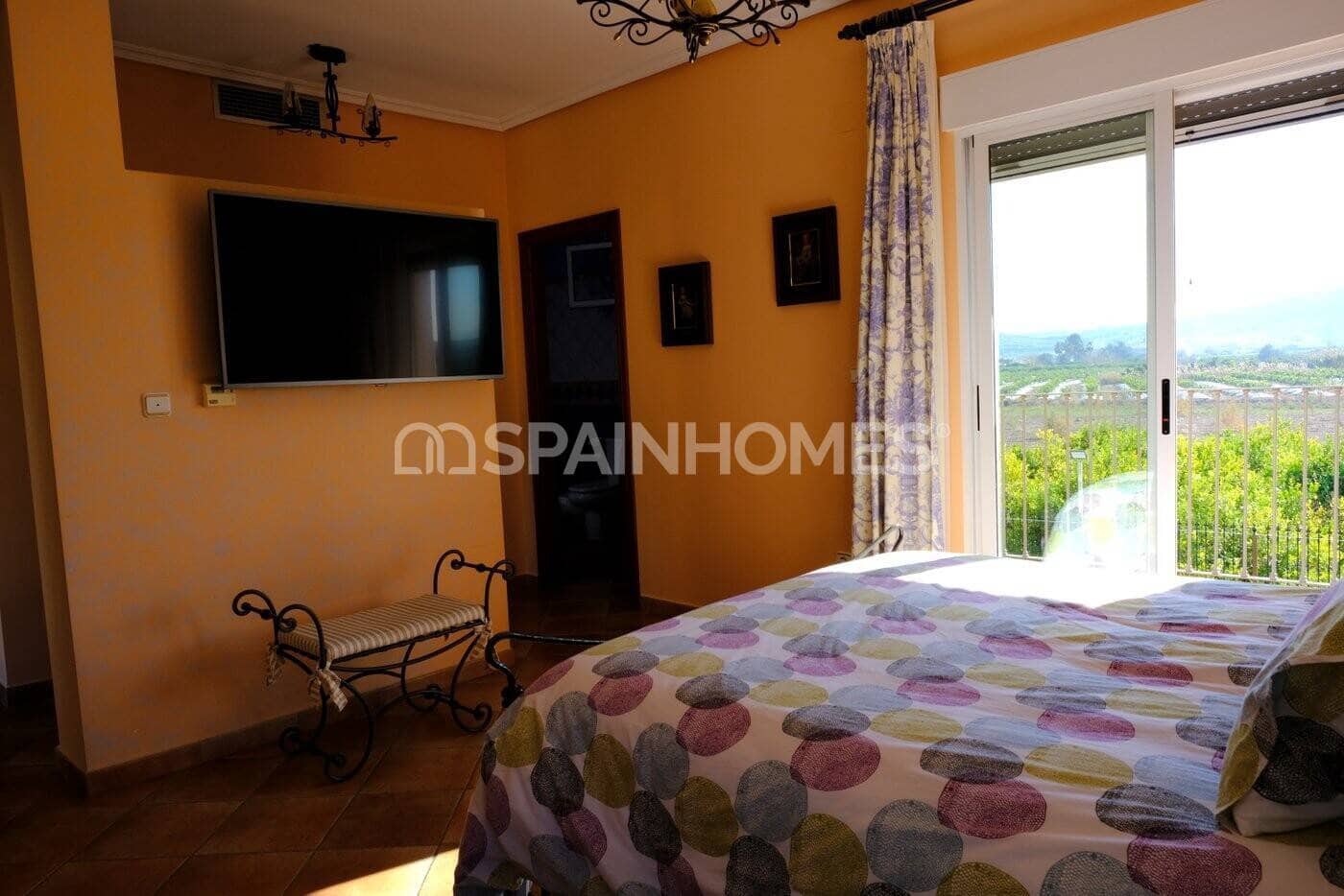 5 bedroom Villa for sale in Orihuela with pool - € 675,000 (Ref: 9735190)