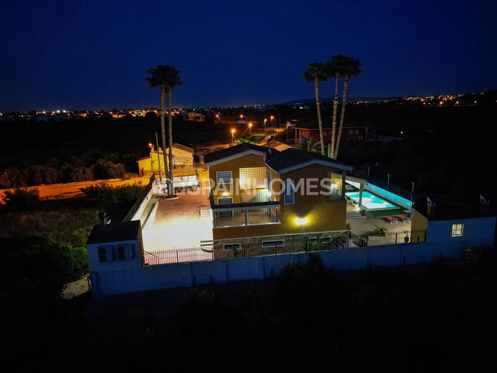 5 bedroom Villa for sale in Orihuela with pool - € 675,000 (Ref: 9735190)
