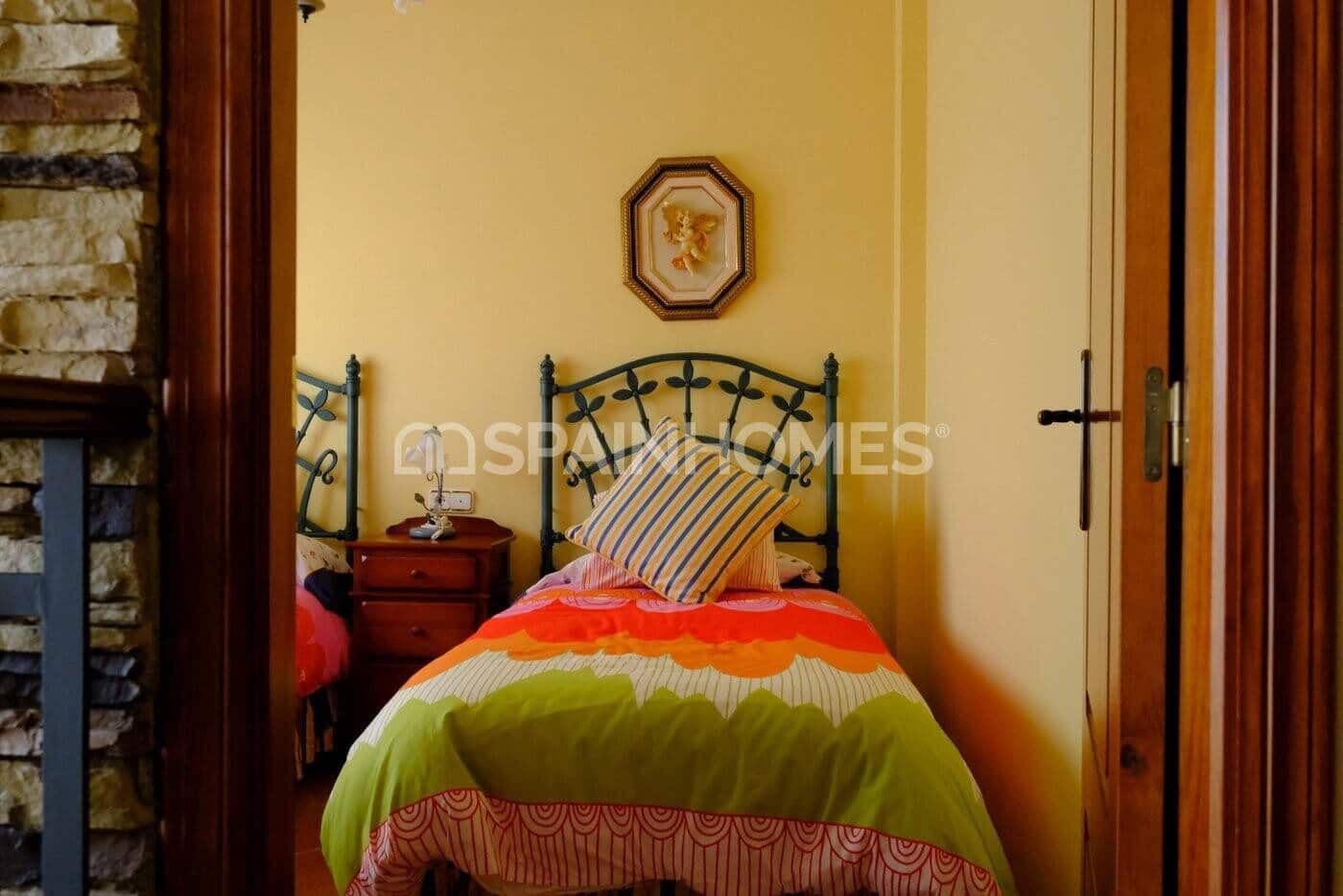 5 bedroom Villa for sale in Orihuela with pool - € 675,000 (Ref: 9735190)