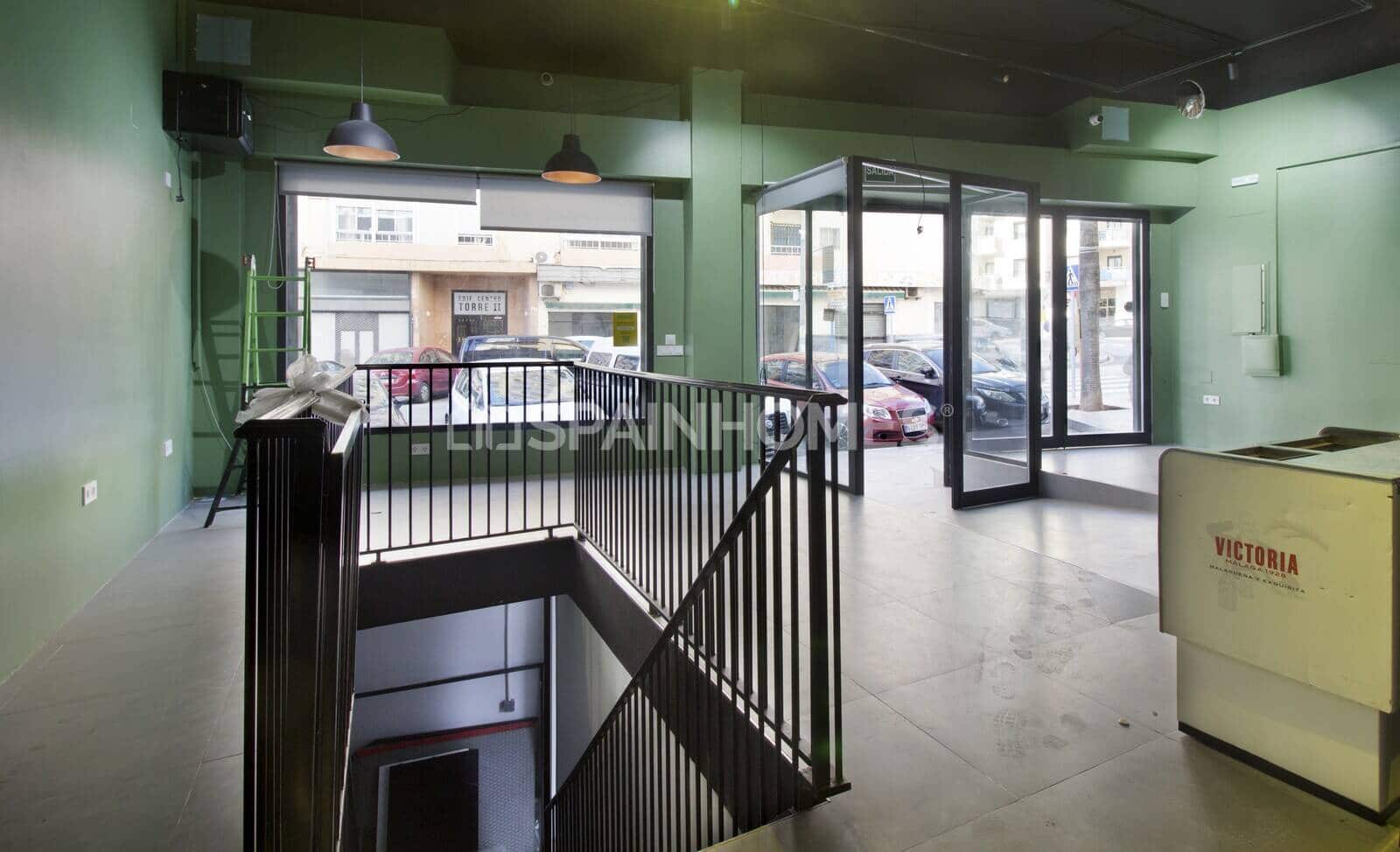 1 bedroom Commercial for sale in Torremolinos - € 350,000 (Ref: 9735191)