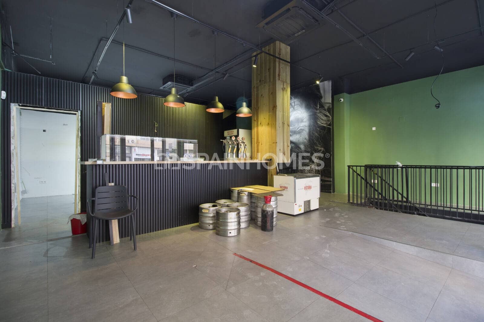 1 bedroom Commercial for sale in Torremolinos - € 350,000 (Ref: 9735191)