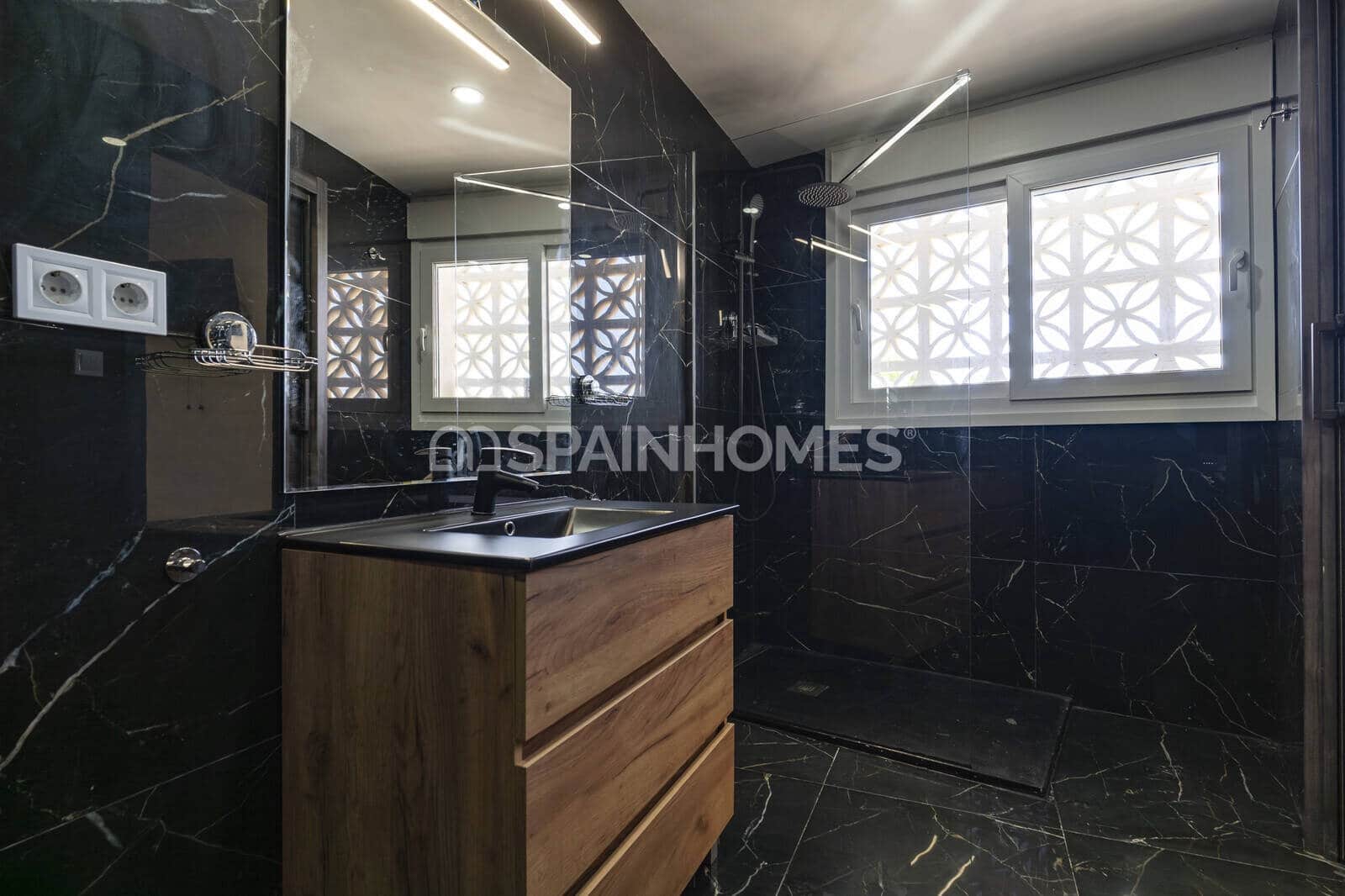 7 sovrum Villa till salu i Benalmadena med pool - 1 575 000 € (Ref: 9735192)