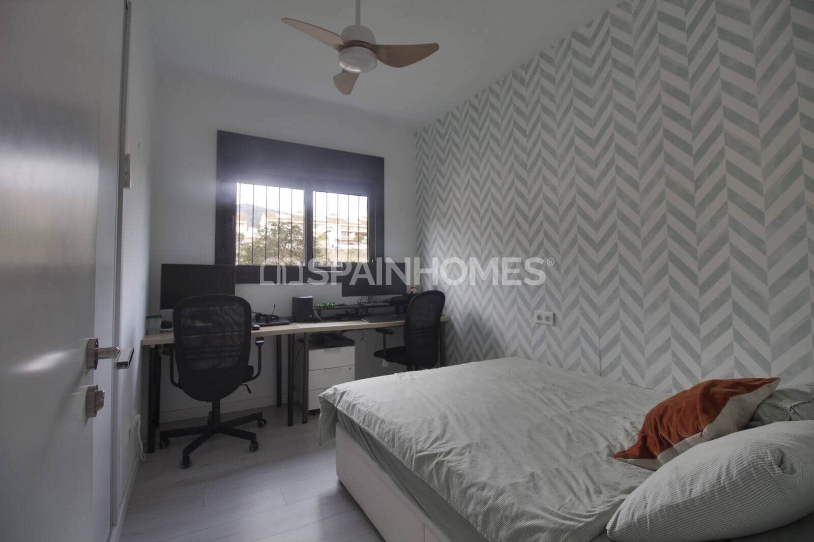 3 slaapkamer Flat te koop in Benalmadena met zwembad - € 420.000 (Ref: 9735196)