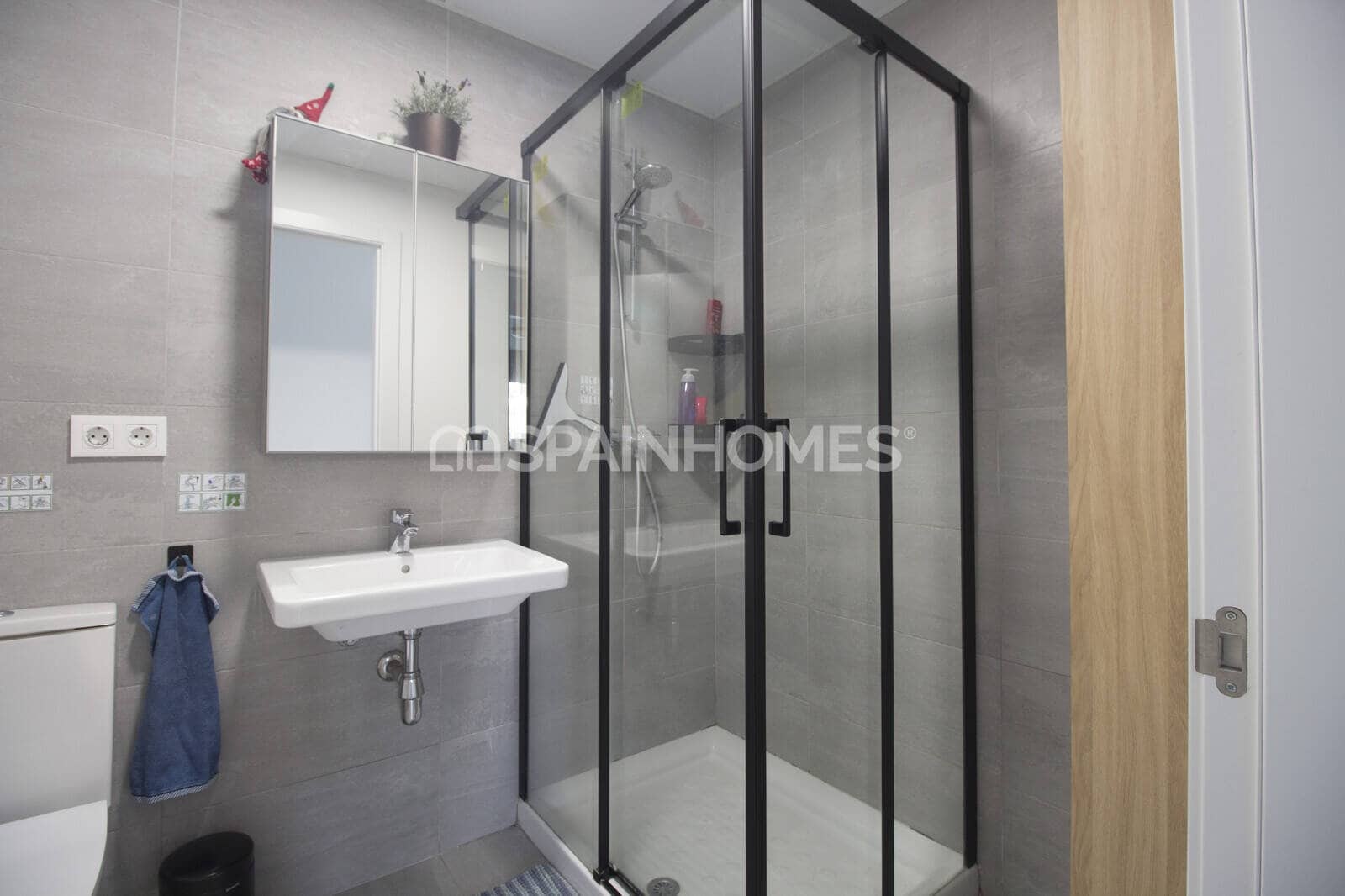 3 slaapkamer Flat te koop in Benalmadena met zwembad - € 420.000 (Ref: 9735196)