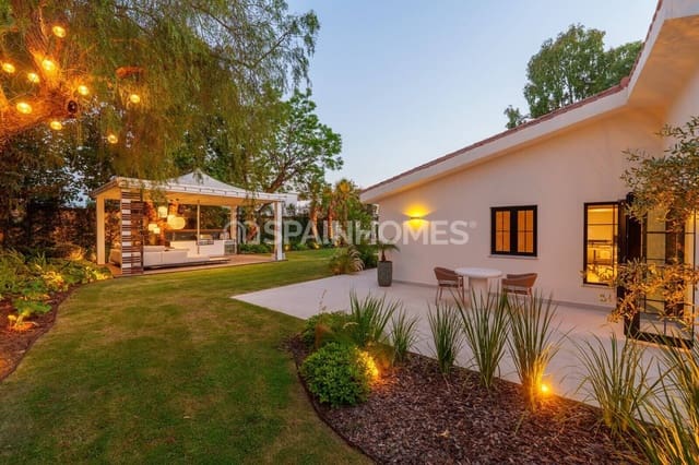 5 sypialnia Willa na sprzedaż w Puerto Banus, Marbella z basenem - 5 950 000 € (Ref: 9735197)