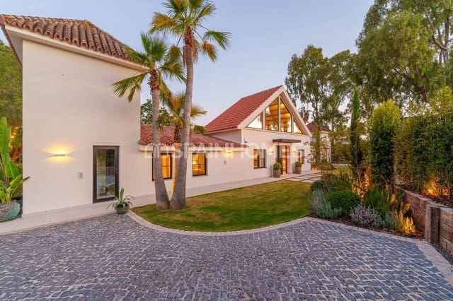 5 sypialnia Willa na sprzedaż w Puerto Banus, Marbella z basenem - 5 950 000 € (Ref: 9735197)