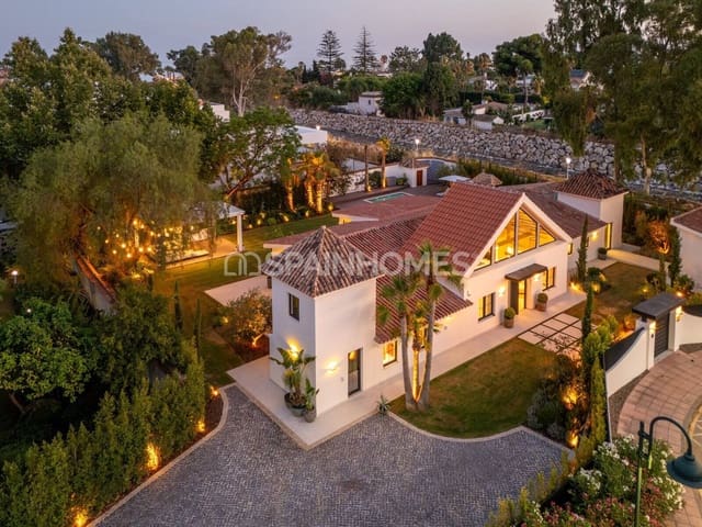 5 sypialnia Willa na sprzedaż w Puerto Banus, Marbella z basenem - 5 950 000 € (Ref: 9735197)