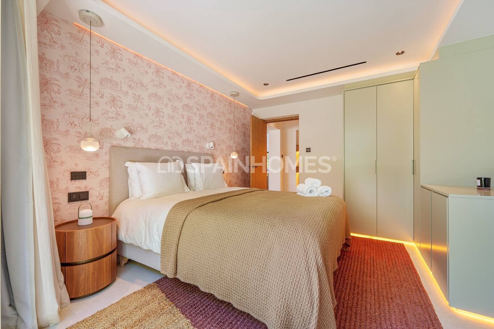 5 chambre Villa/Maison à vendre à Nueva Andalucia avec piscine - 5 750 000 € (Ref: 9735197)