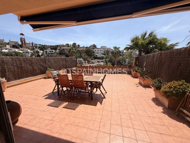4 slaapkamer Villa te koop in Garraf, Sitges met zwembad - € 875.000 (Ref: 9815485)