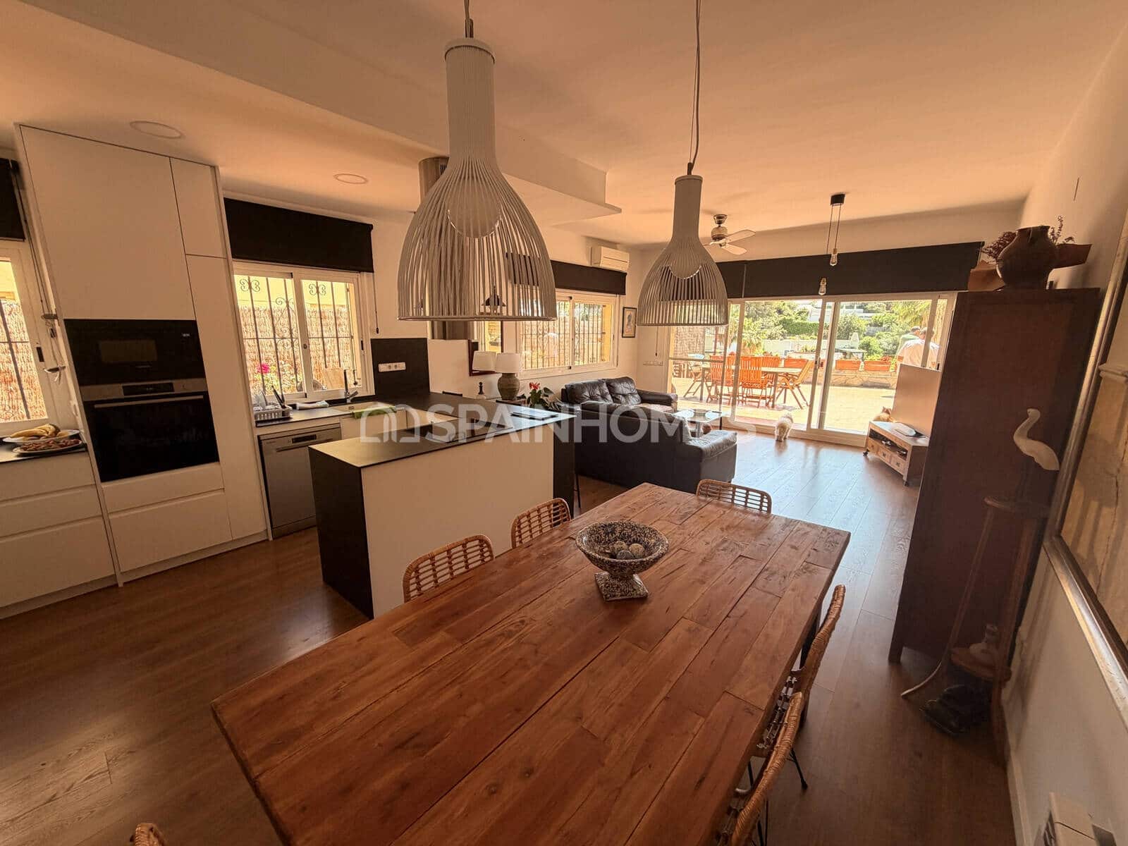 4 slaapkamer Villa te koop in Garraf met zwembad - € 875.000 (Ref: 9815485)