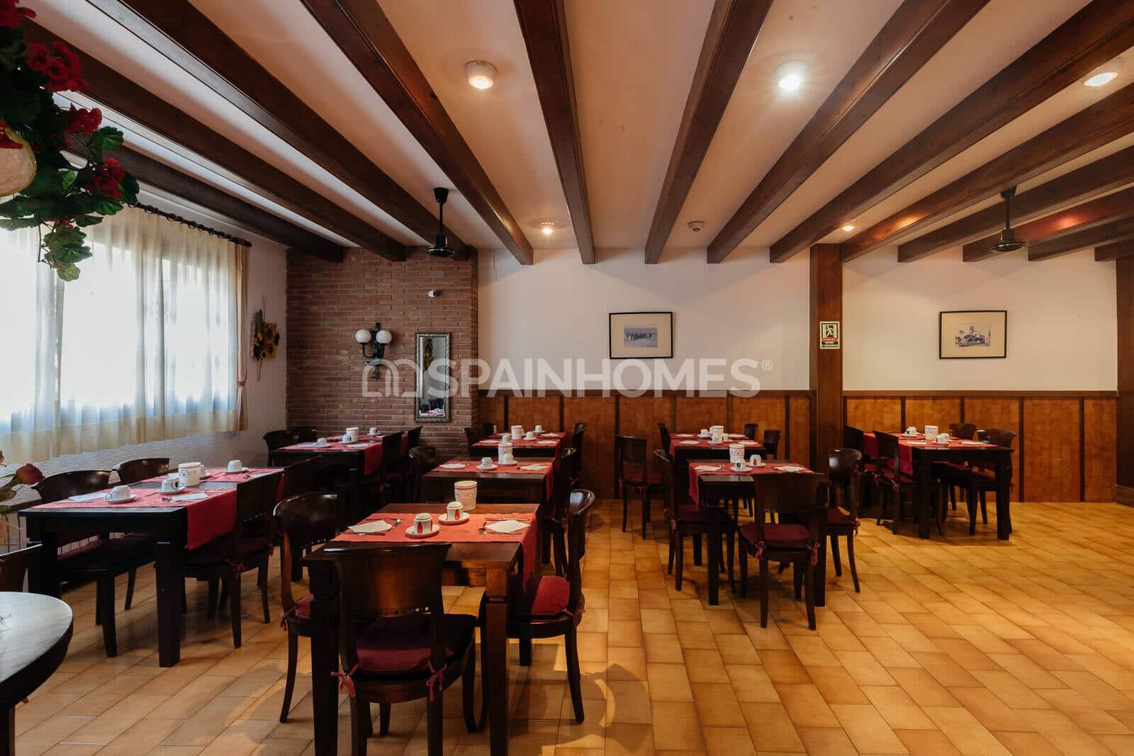 24 Zimmer Gewerbe zu verkaufen in Malgrat de Mar - 2.500.000 € (Ref: 9842119)
