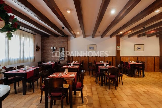 24 Zimmer Gewerbe zu verkaufen in Malgrat de Mar - 2.500.000 € (Ref: 9842119)