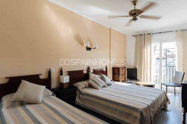 24 Zimmer Gewerbe zu verkaufen in Malgrat de Mar - 2.500.000 € (Ref: 9842119)