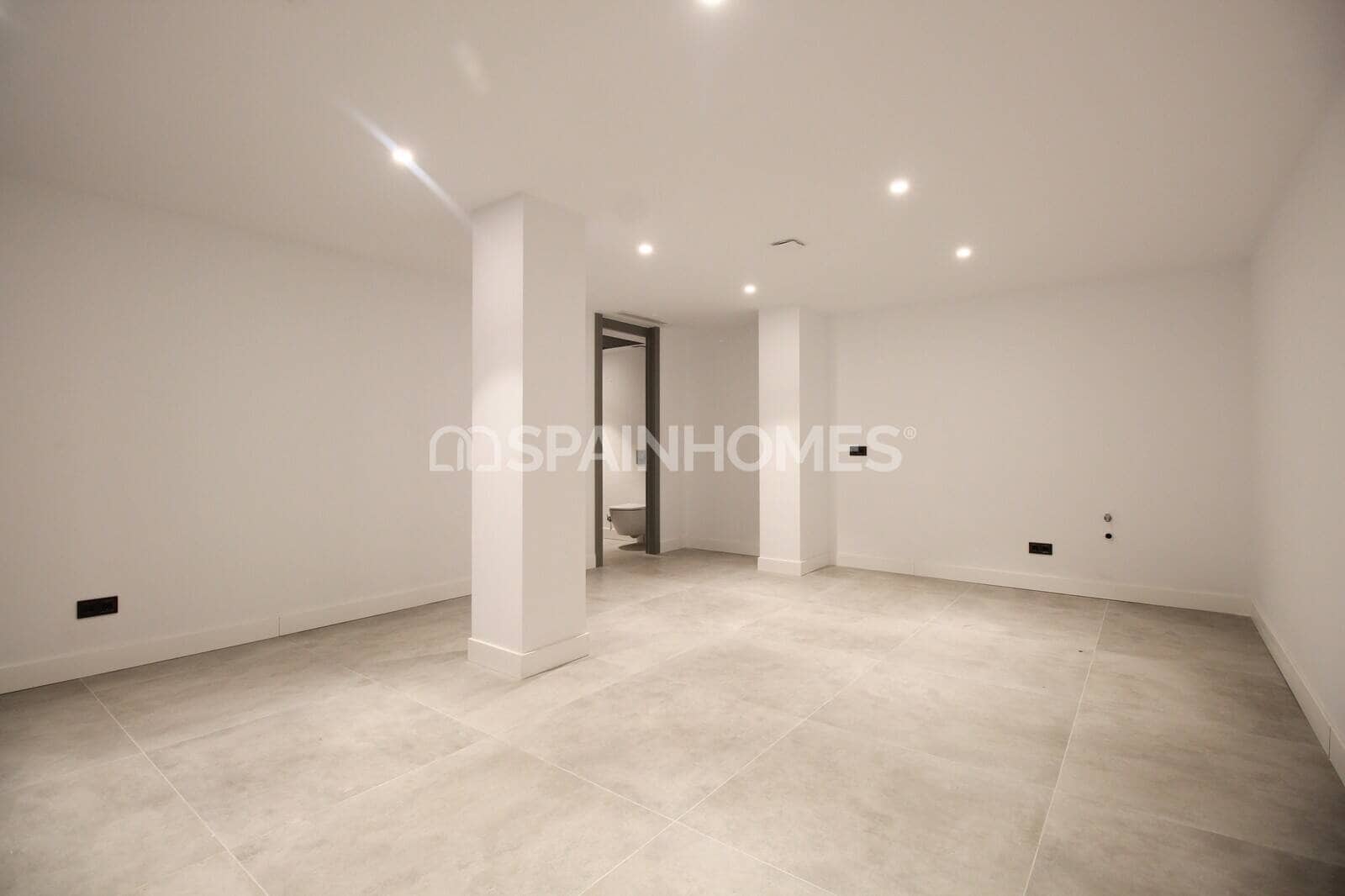 4 sovrum Villa till salu i Benalmadena med pool - 1 575 000 € (Ref: 9851065)