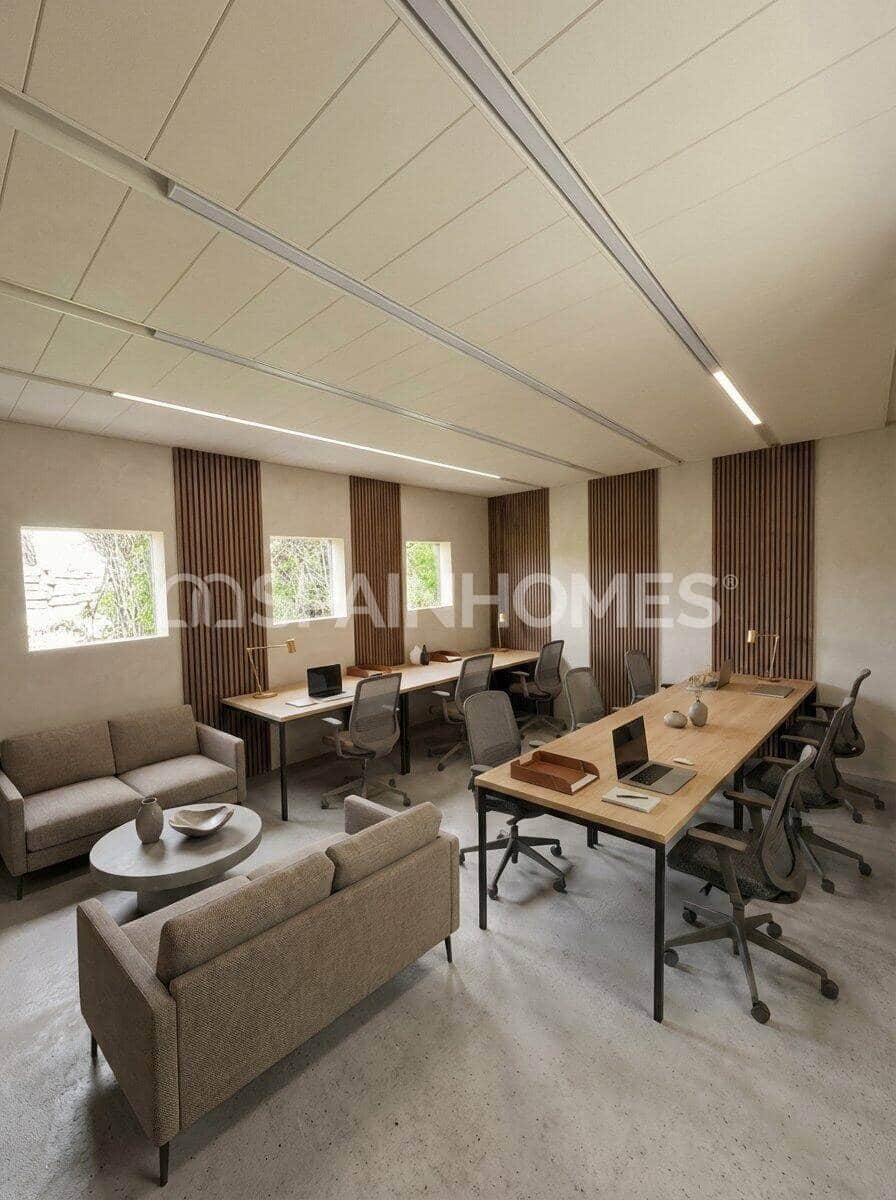 3 bedroom Flat for sale in El Paraiso with pool - € 799,000 (Ref: 9856332)