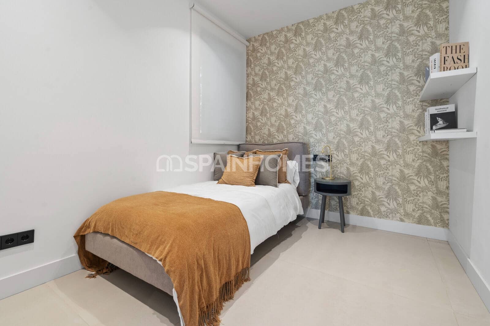 3 bedroom Flat for sale in El Paraiso with pool - € 799,000 (Ref: 9856332)